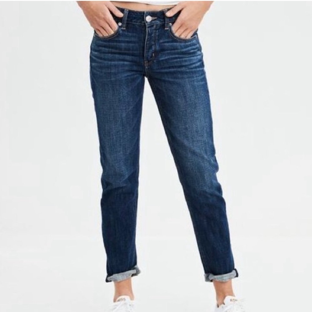 American Eagle Distressed TomGirl Jeans size 0 Dark Blue